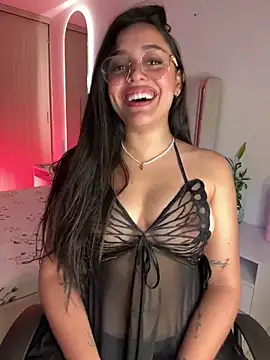 Snapshot of kenndall_21 chatting on January 21, 2:33 am kenndall 21 online show from January 21, 2:33 am