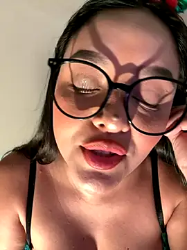 kenndall 21 online show from December 2, 12:49 am