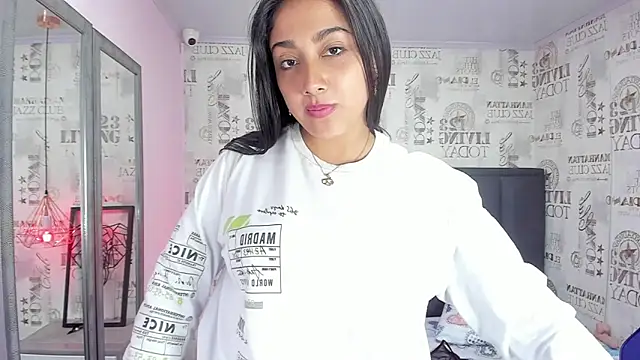 Snapshot of Alyssapark chatting on February 24, 7:19 pm Alyssapark online show from February 24, 7:19 pm