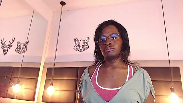 candy lovee69 online show from October 17, 9:06 pm