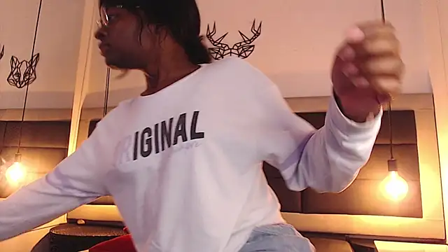 candy lovee69 online show from March 5, 6:04 pm