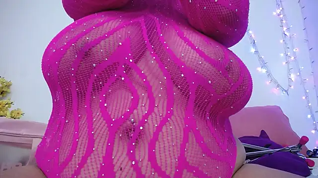 Nicol Love0 online show from January 14, 12:44 pm