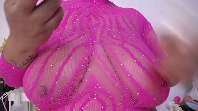 Snapshot of Nicol_Love0 chatting on February 27, 12:38 pm Nicol Love0 online show from February 27, 12:38 pm