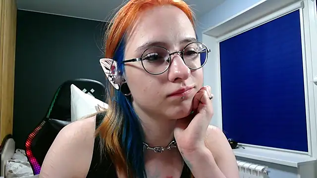 Snapshot of Honelin chatting on December 16, 10:56 pm Honelin online show from December 16, 10:56 pm