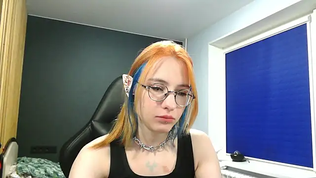 Snapshot of Honelin chatting on December 18, 12:07 pm Honelin online show from December 18, 12:07 pm