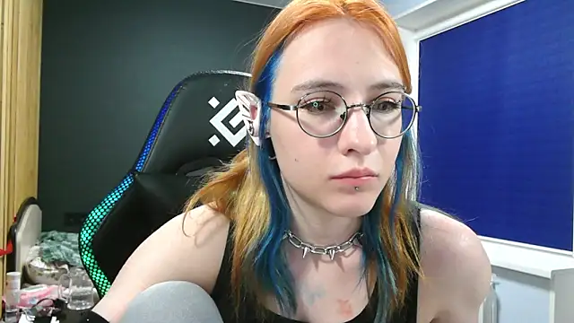 Snapshot of Honelin chatting on December 18, 3:11 pm Honelin online show from December 18, 3:11 pm