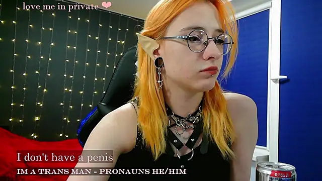 Snapshot of Honelin chatting on February 8, 8:32 pm Honelin online show from February 8, 8:32 pm