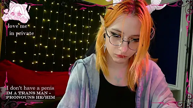 Snapshot of Honelin chatting on March 13, 7:50 pm Honelin online show from March 13, 7:50 pm