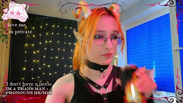 Snapshot of Honelin chatting on March 22, 1:52 pm Honelin online show from March 22, 1:52 pm