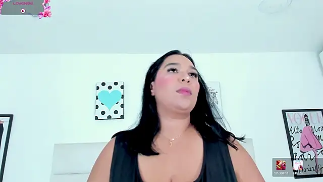 Snapshot of JoslinEvans chatting on January 12, 12:21 pm JoslinEvans online show from January 12, 12:21 pm