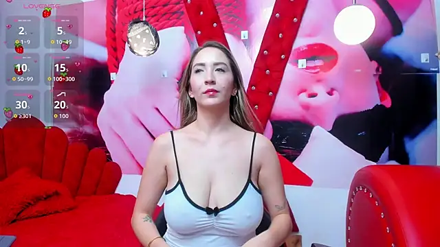 Snapshot of sweet_thalia_ chatting on May 22, 8:03 pm sweet thalia online show from May 22, 8:03 pm