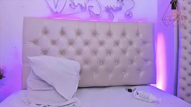 Zoeth Ruiz online show from January 17, 3:53 pm