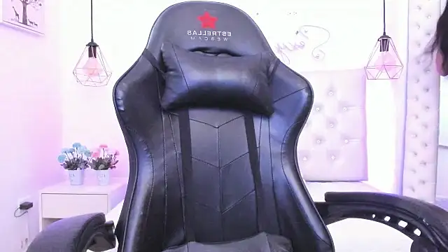 Zoeth Ruiz online show from February 3, 12:25 pm