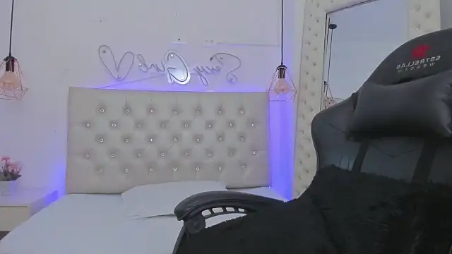 Zoeth Ruiz online show from February 19, 6:21 pm