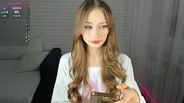 Snapshot of candyboofairy chatting on March 12, 6:22 pm candyboofairy online show from March 12, 6:22 pm