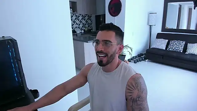 tony muscle online show from February 27, 6:53 pm