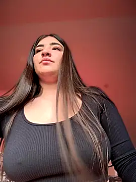 Snapshot of AhriCutte chatting on November 30, 6:45 pm AhriCutte online show from November 30, 6:45 pm