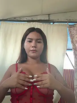 Snapshot of Hot_Rose83 chatting on March 7, 8:44 pm Hot Rose83 online show from March 7, 8:44 pm