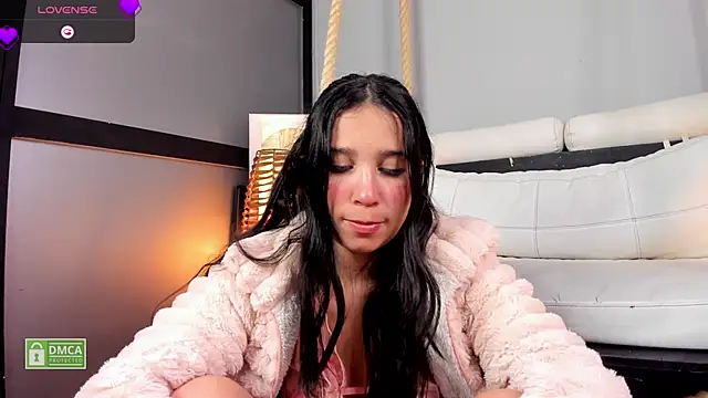 aisha   online show from January 12, 5:03 am