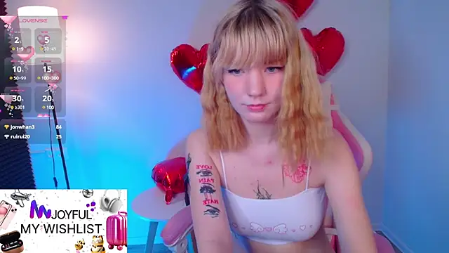 Linablueeyed online show from March 11, 11:23 am