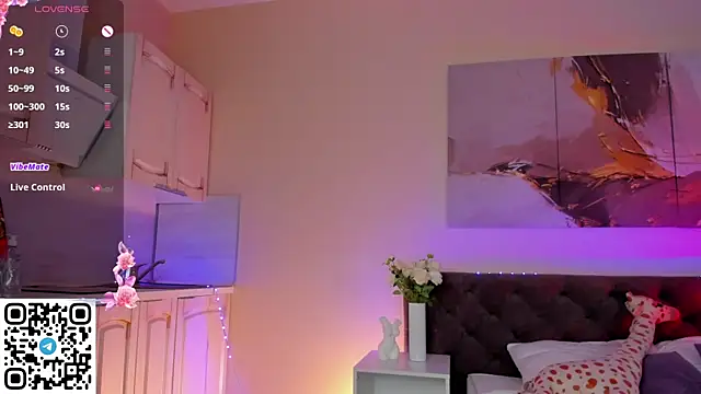 Linablueeyed online show from March 23, 9:24 am