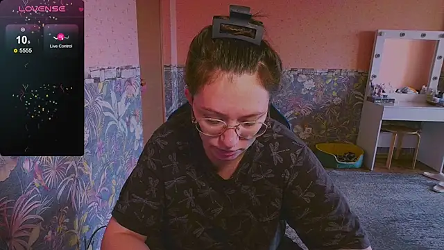 Chloe strip online show from September 27, 2:49 am