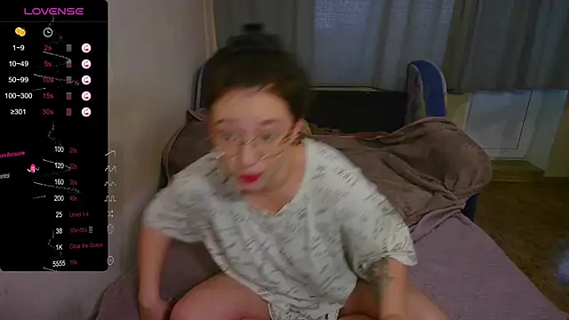 Chloe strip online show from October 3, 1:57 am