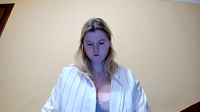 Snapshot of LillyDepp chatting on December 2, 2:23 pm LillyDepp online show from December 2, 2:23 pm