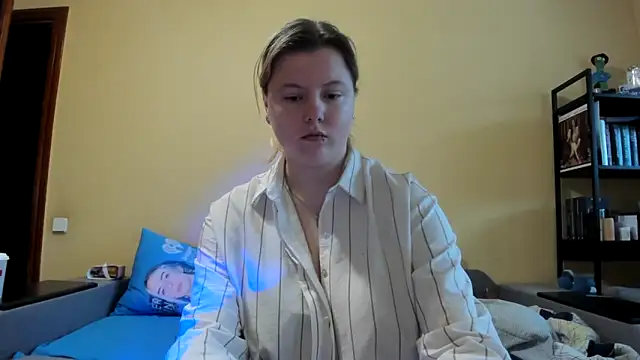 Snapshot of LillyDepp chatting on February 6, 1:14 pm LillyDepp online show from February 6, 1:14 pm