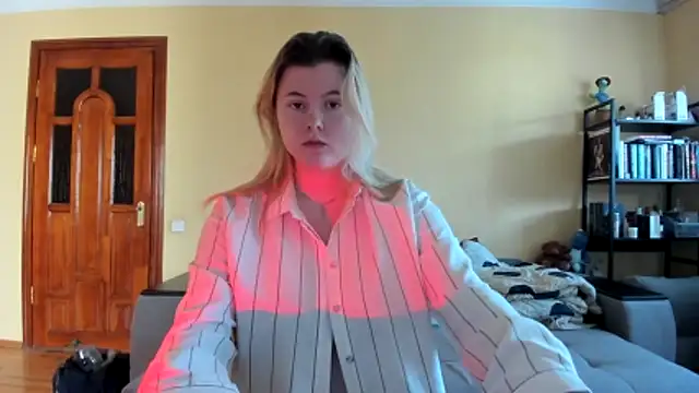 Snapshot of LillyDepp chatting on February 20, 1:22 pm LillyDepp online show from February 20, 1:22 pm