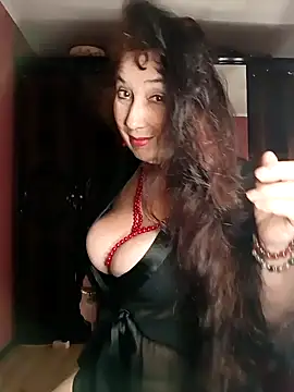 Snapshot of GypsyEsmeralda chatting on January 16, 3:46 pm GypsyEsmeralda online show from January 16, 3:46 pm