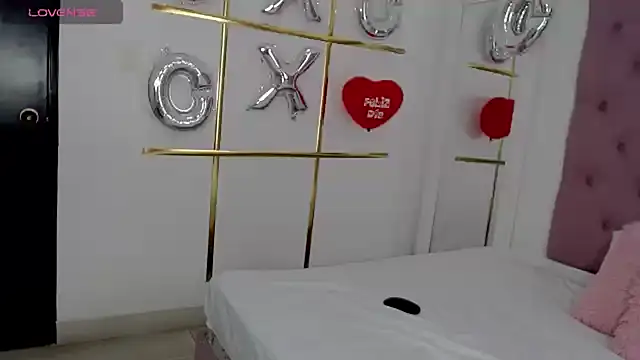 Snapshot of CATALAIA_STOMM chatting on February 22, 5:02 pm CATALAIA STOMM online show from February 22, 5:02 pm