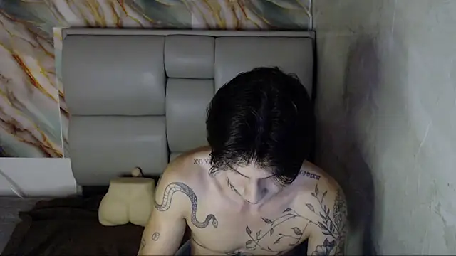 Snapshot of Apolo_Hidalgo01 chatting on October 9, 10:08 pm Apolo Hidalgo01 online show from October 9, 10:08 pm