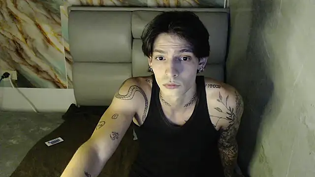 Snapshot of Apolo_Hidalgo01 chatting on October 10, 10:31 pm Apolo Hidalgo01 online show from October 10, 10:31 pm