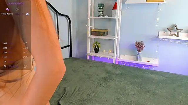 Snapshot of GeorginaCurvin chatting on February 2, 6:53 pm GeorginaCurvin online show from February 2, 6:53 pm