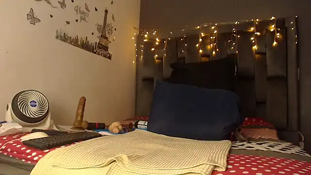 Zammy Johnson online show from December 2, 5:48 pm