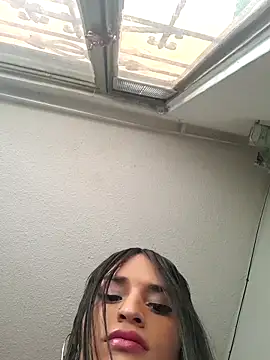 Snapshot of Pussycat_9999 chatting on October 15, 4:29 pm Pussycat 9999 online show from October 15, 4:29 pm