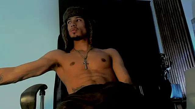 Snapshot of rafael_stone chatting on February 27, 7:44 am rafael stone online show from February 27, 7:44 am