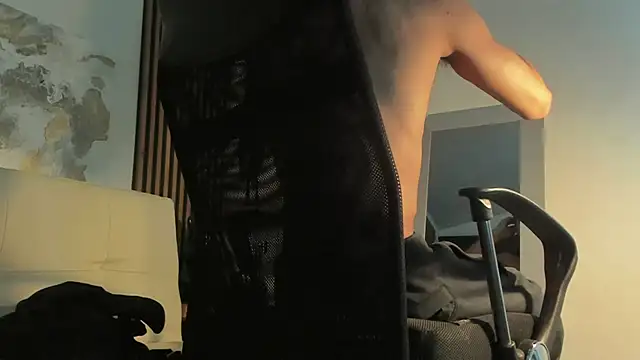 Snapshot of rafael_stone chatting on March 14, 3:37 am rafael stone online show from March 14, 3:37 am