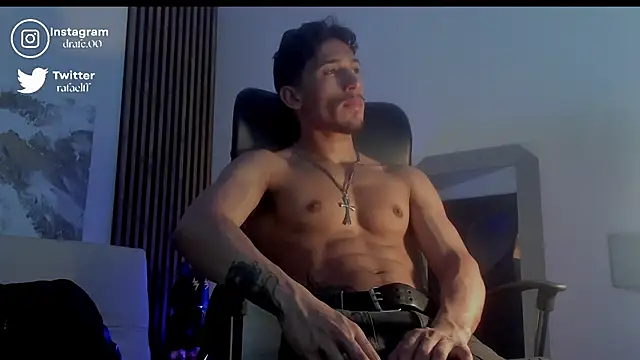 Snapshot of rafael_stone chatting on September 18, 2:13 am rafael stone online show from September 18, 2:13 am