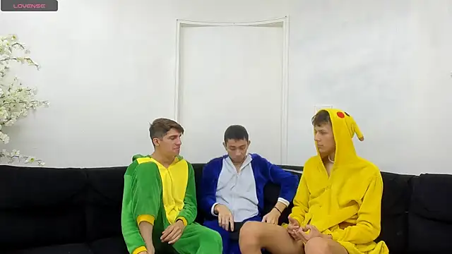 StrawwBoys online show from September 20, 11:22 am