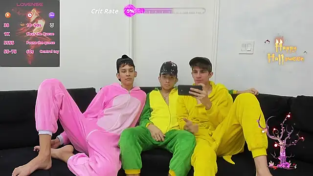 StrawwBoys online show from October 17, 10:51 am