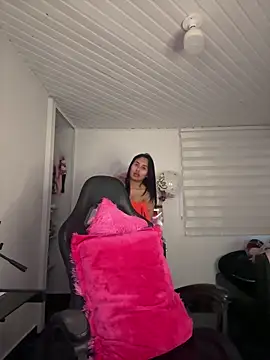 Anily Lovely online show from March 12, 11:00 pm