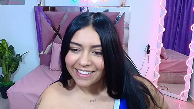 Snapshot of kendra_tay chatting on October 18, 3:53 am kendra tay online show from October 18, 3:53 am