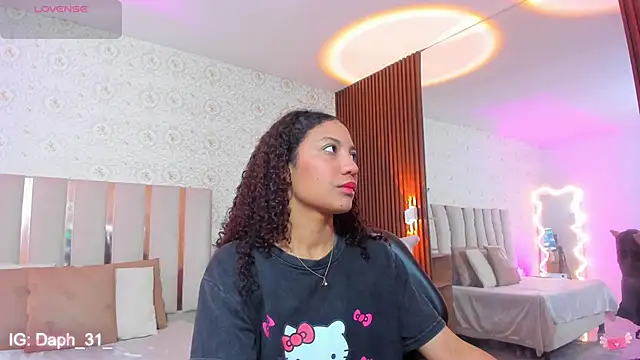 Daphnne tay online show from October 10, 3:27 am