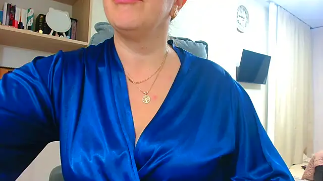 Snapshot of Brionia chatting on October 27, 6:56 pm Brionia online show from October 27, 6:56 pm