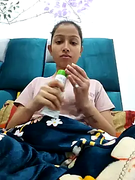 Aleena Rai online show from December 12, 5:26 pm
