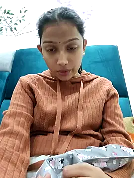 Aleena Rai online show from December 15, 3:42 pm