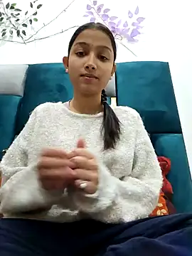 Aleena Rai online show from January 7, 7:17 pm