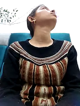 Aleena Rai online show from February 7, 7:06 pm